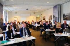 Ca 60 personer i publiken